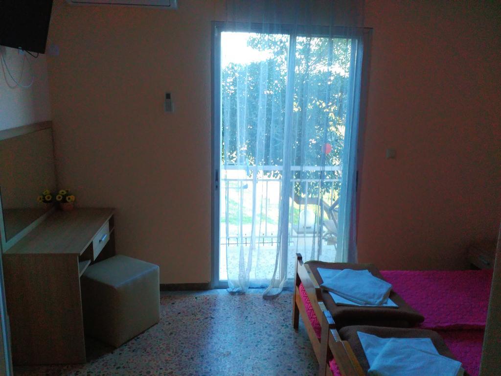 Patra Rooms Skala Prinou พริโนส ภายนอก รูปภาพ